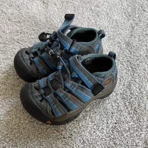 Keen - size 8!  Toddler